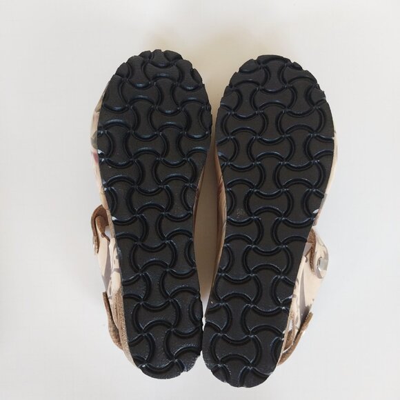 Goby Shoes - Genuine Leather Floral Strap Sandals - Picture 7 of 9